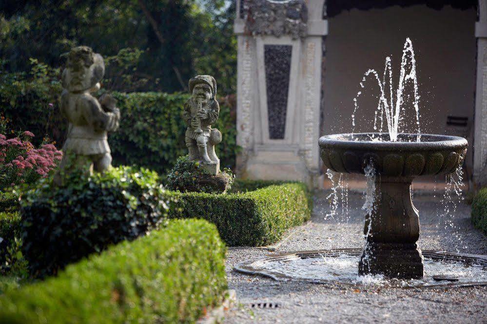 Hotel Schloss Neuburg - Hoftaferne Neuburg am Inn Bagian luar foto